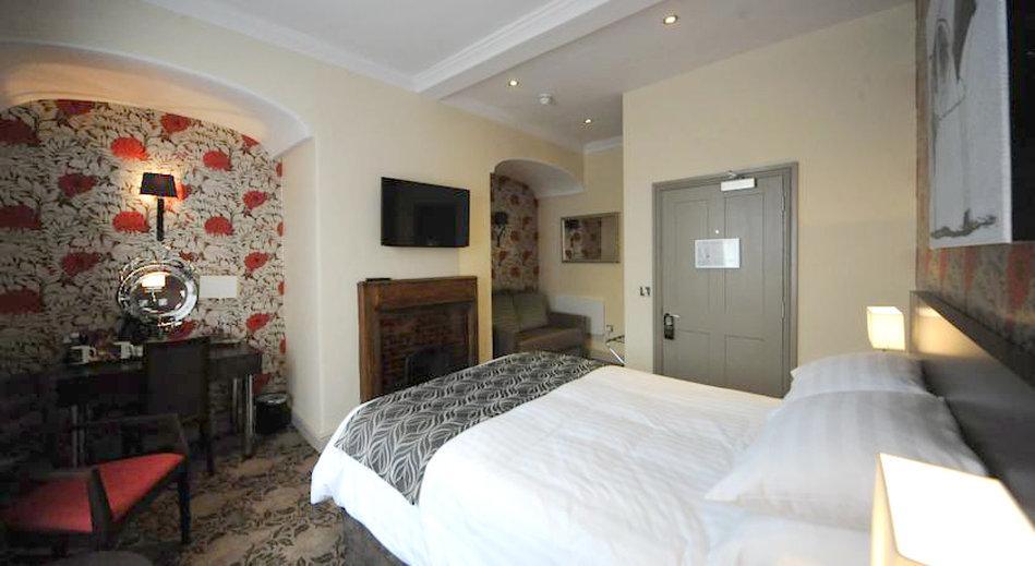 The Bull Hotel Stony Stratford Exteriör bild