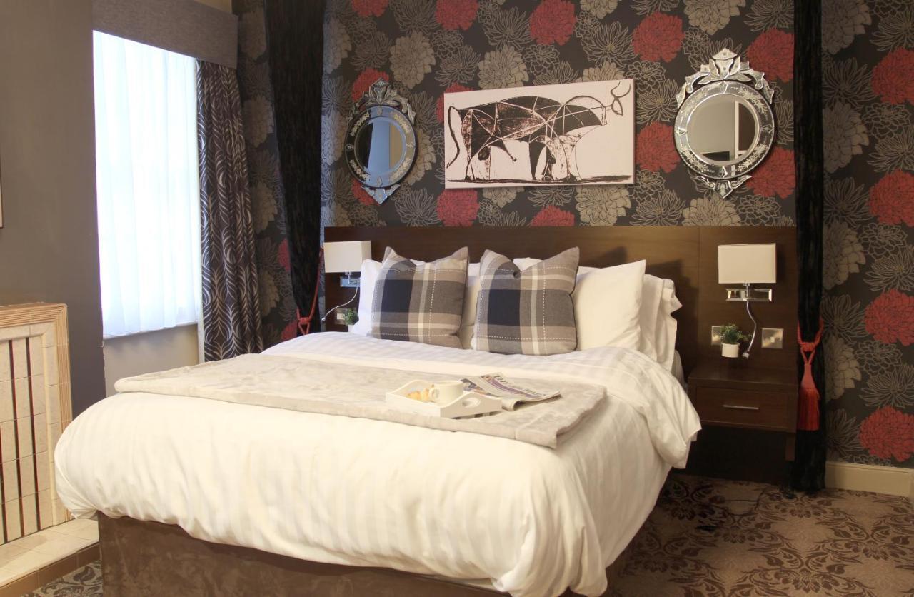 The Bull Hotel Stony Stratford Exteriör bild